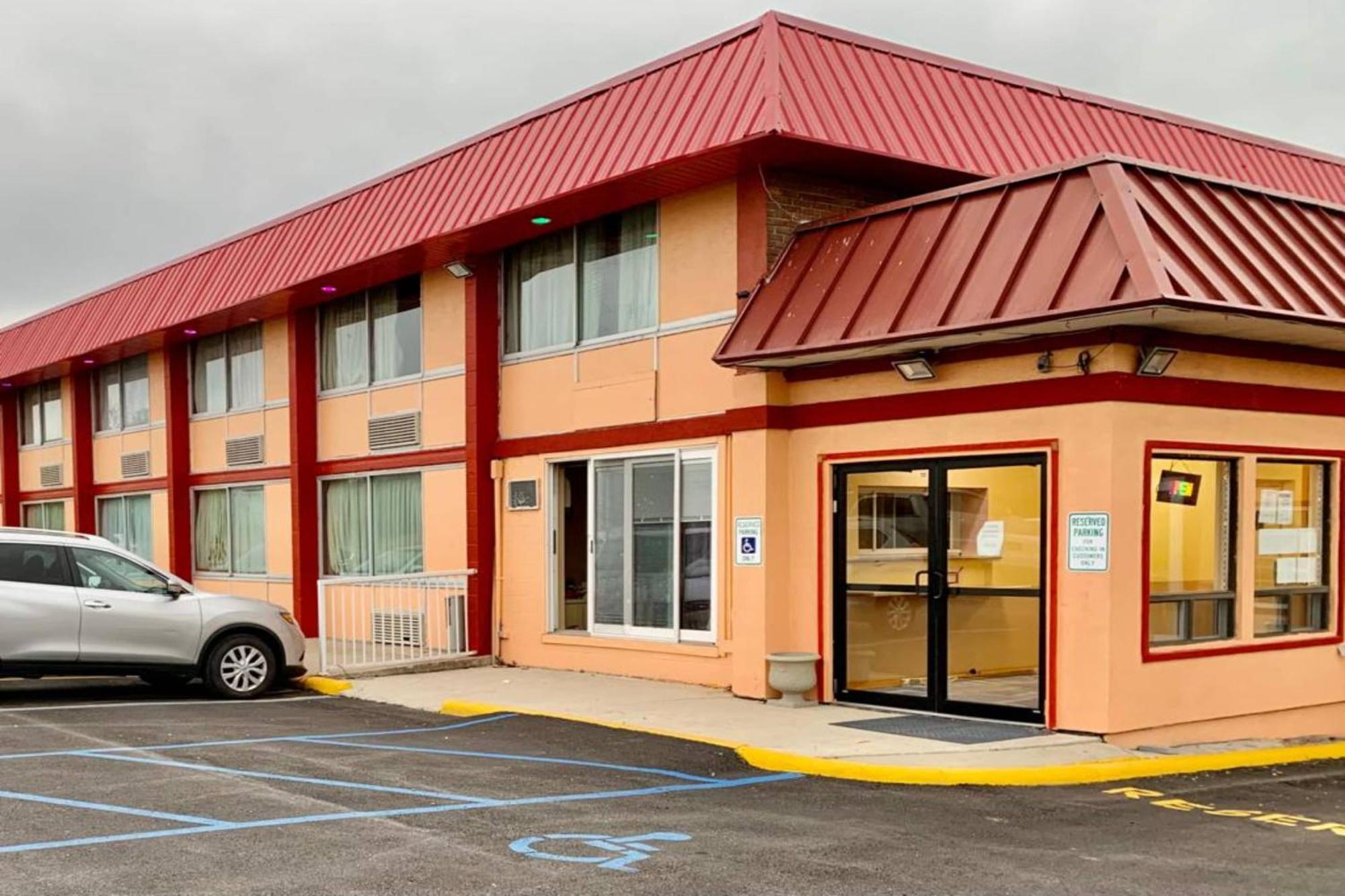 Red Carpet Inn & Suites Lima -Listing Partner Kültér fotó
